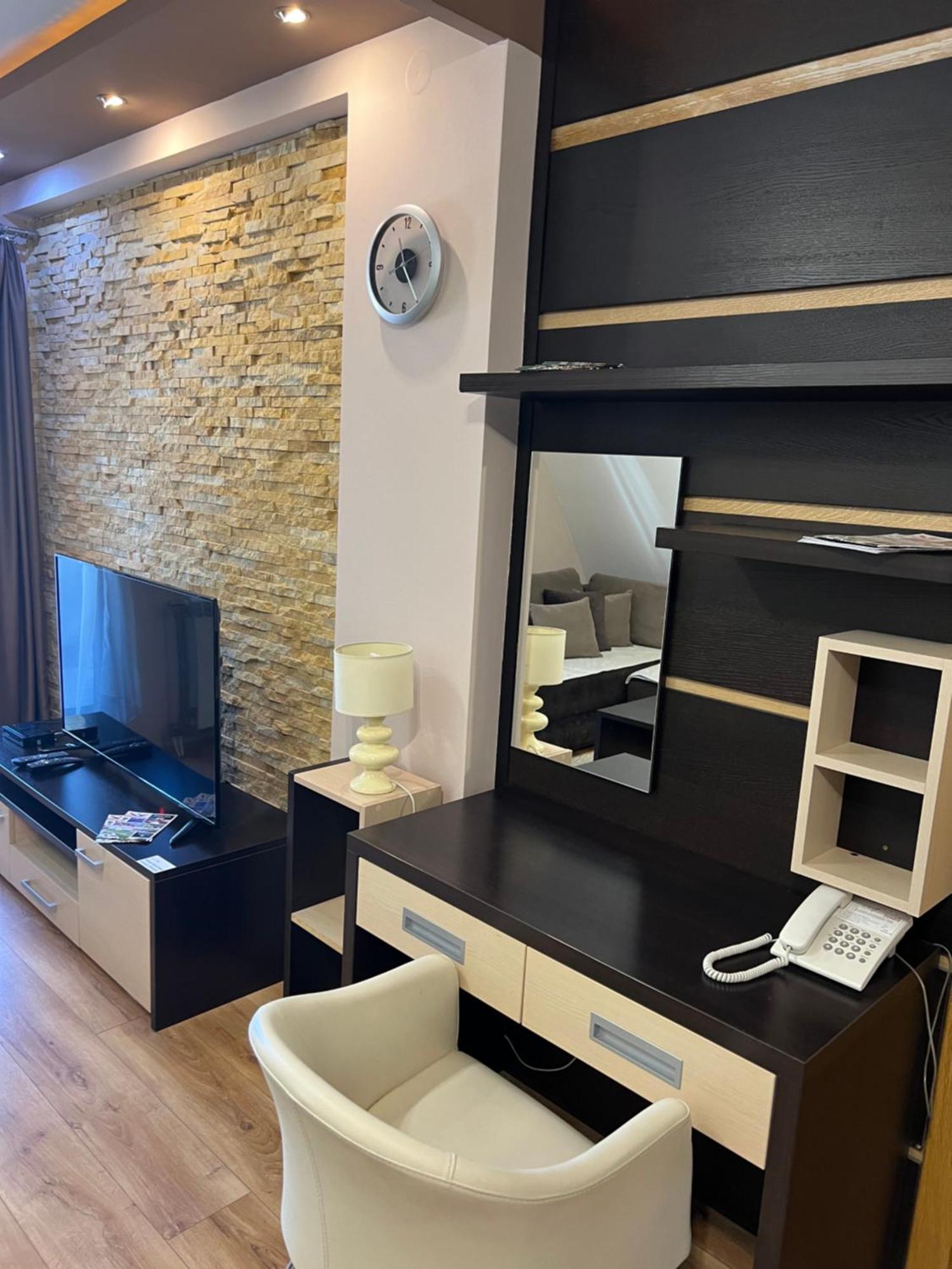 Family Apartmans Harry- Apartmans Of The Apart Hotel & Spa Zoned, Kopaonik - Special Benefit, Children Up To 13 Years Of Age Accompanied By Two Adults Stay For Free-Parking-Breakfast-Pool&Spa Esterno foto